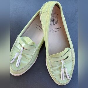 Wmns 6 Cole Haan patent leather loafers